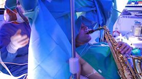 ניתוח הסקסופון, צילום: Paideia International Hospital